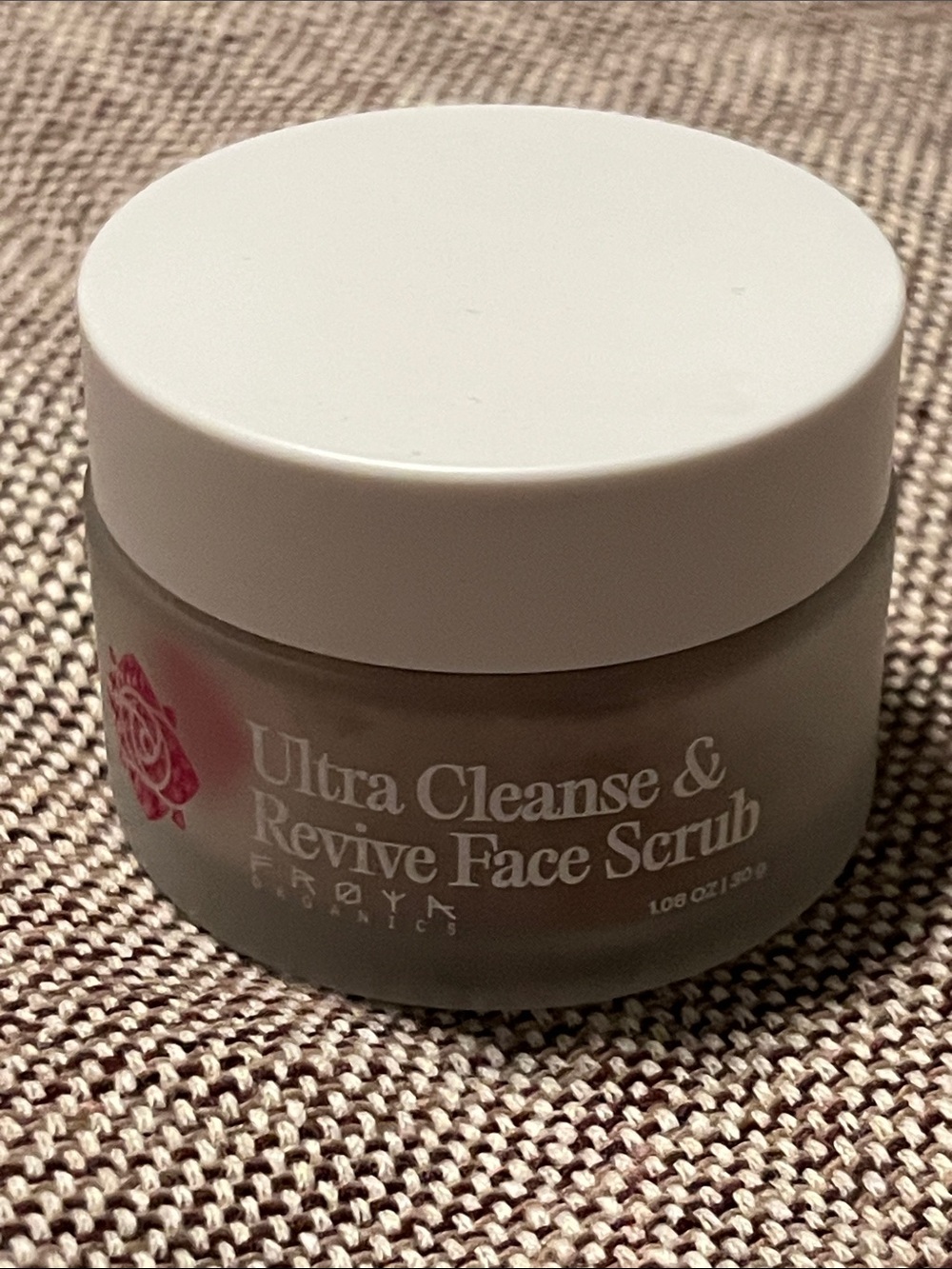 Froya Organics Ultra Cleanse & Revive Face Scrub